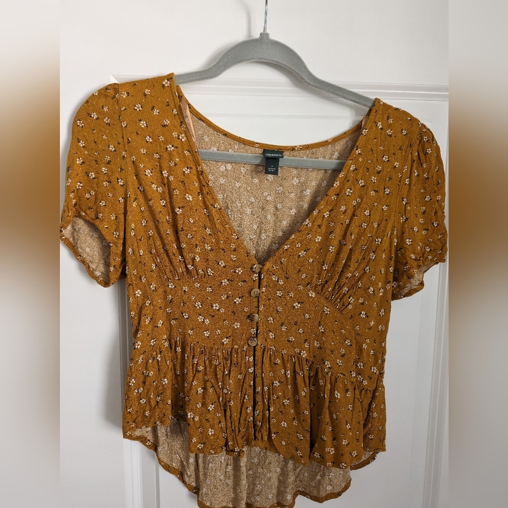NWOT Wild Fable Floral Blouse